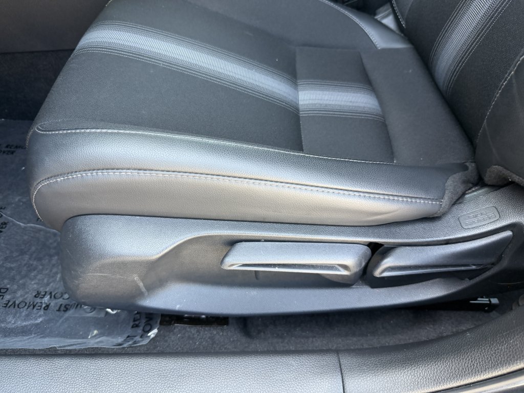 Used 2025 Honda Civic Sport image 29