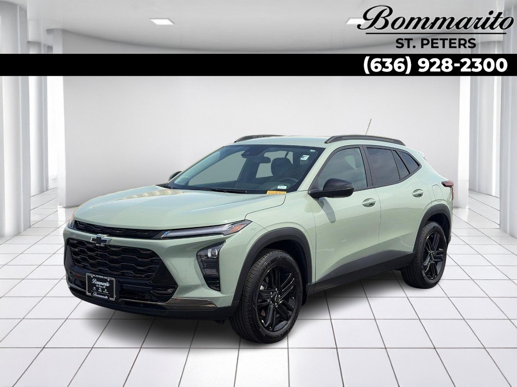 Used 2025 Chevrolet Trax ACTIV w/ Driver Confidence Package FWD image 1