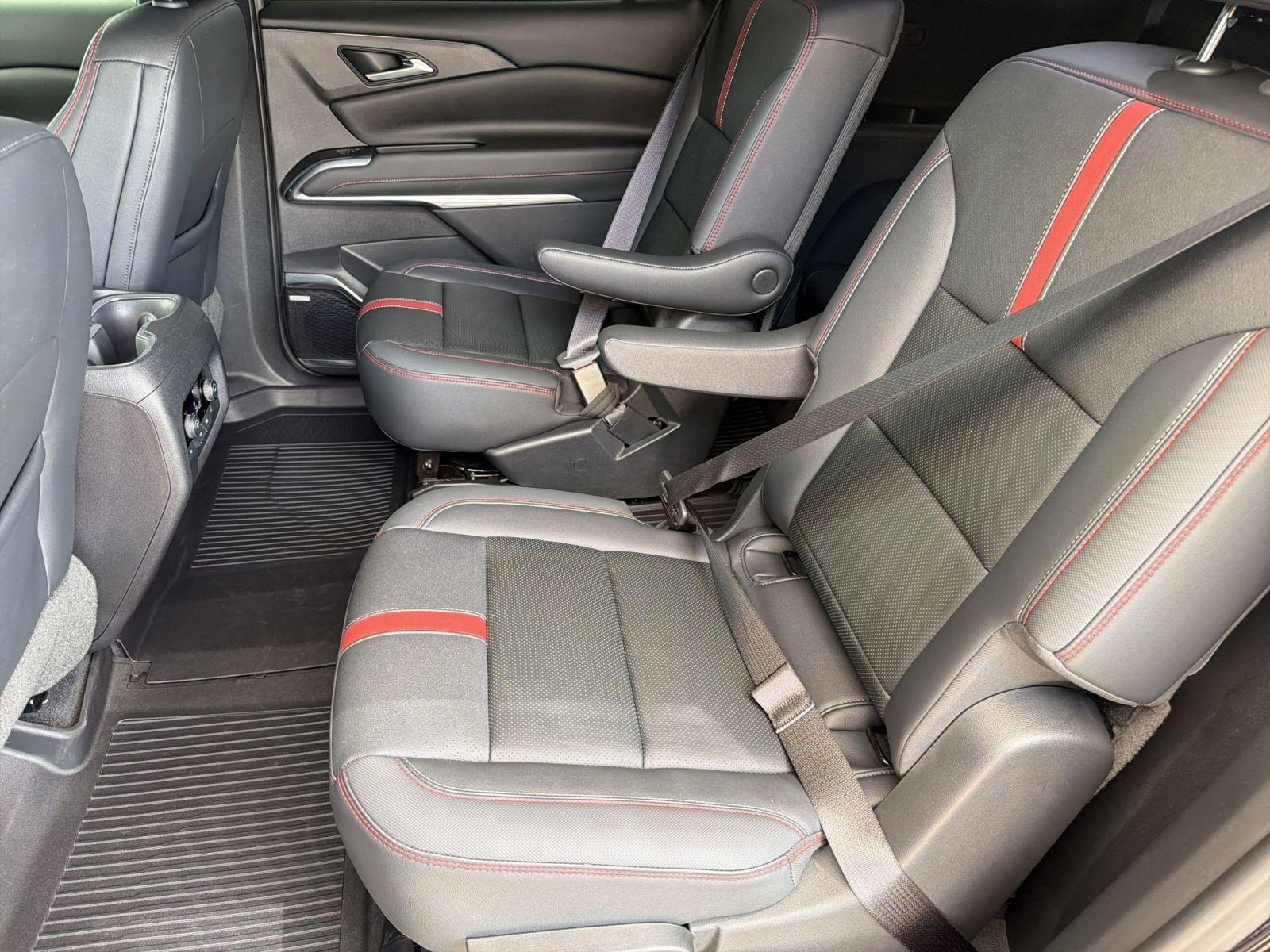 Certified 2024 Chevrolet Traverse RS FWD image 27