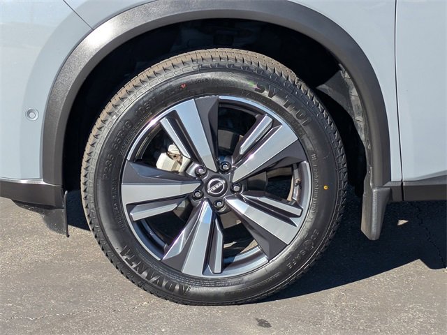 Used 2023 Nissan Rogue SL w/ SL Premium Package image 25