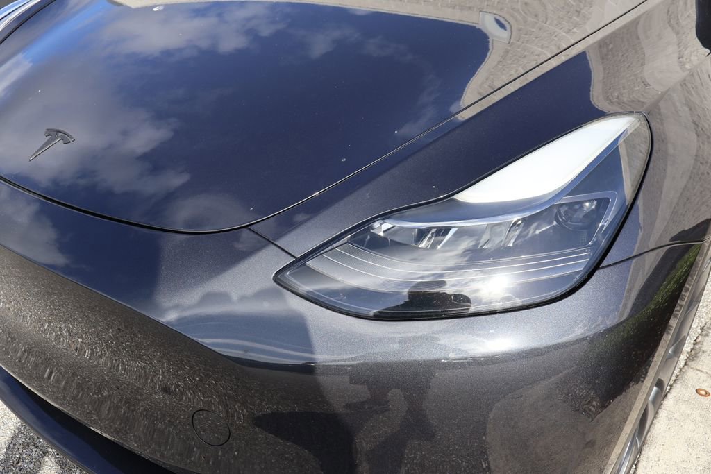Used 2024 Tesla Model Y Performance AWD/4WD image 3