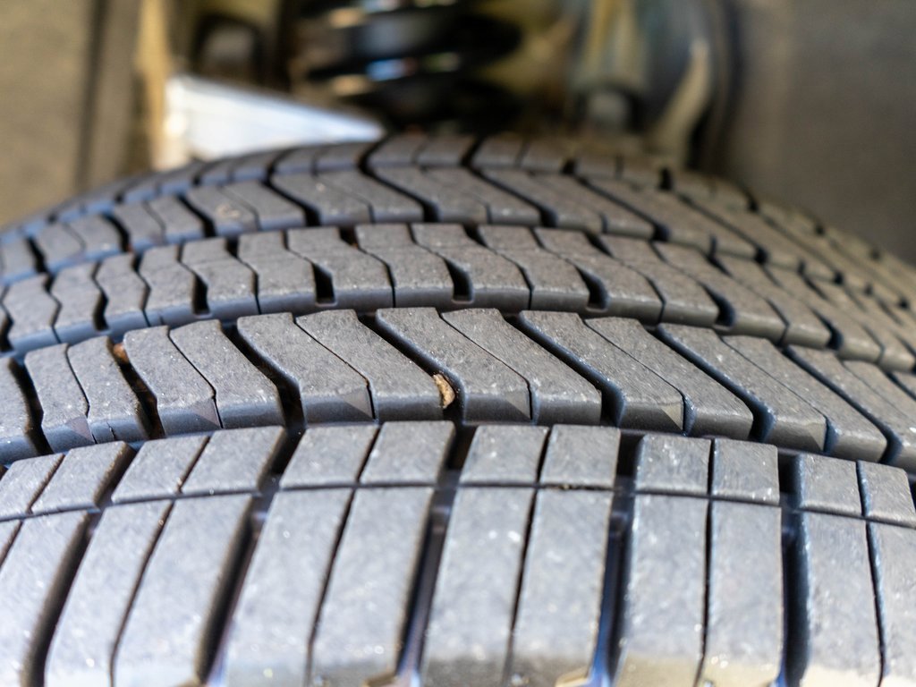 New 2026 GMC Sierra EV Elevation w/ LPO, Elevation Dark Package image 30