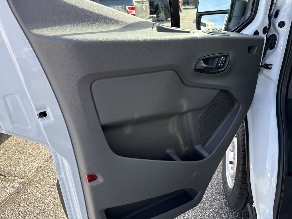 New 2026 Ford Transit 250 148 Medium Roof image 10