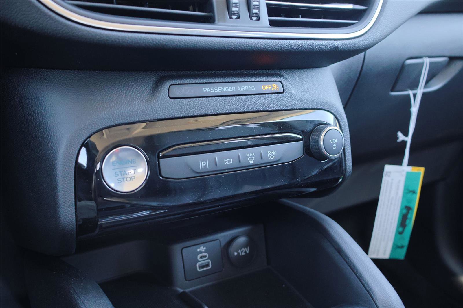 New 2025 Ford Escape SE w/ PHEV Premium Package image 21