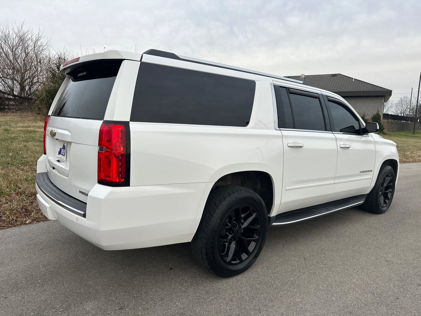 Used 2019 Chevrolet Suburban Premier image 18