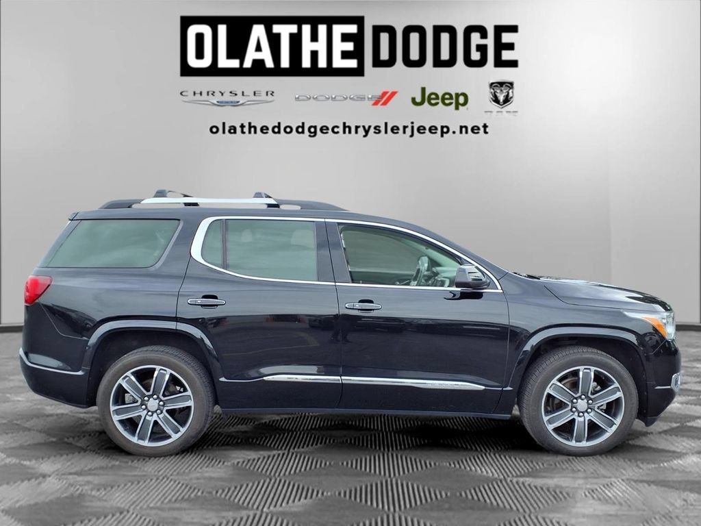 Used 2017 GMC Acadia Denali w/ Technology Package AWD/4WD image 29