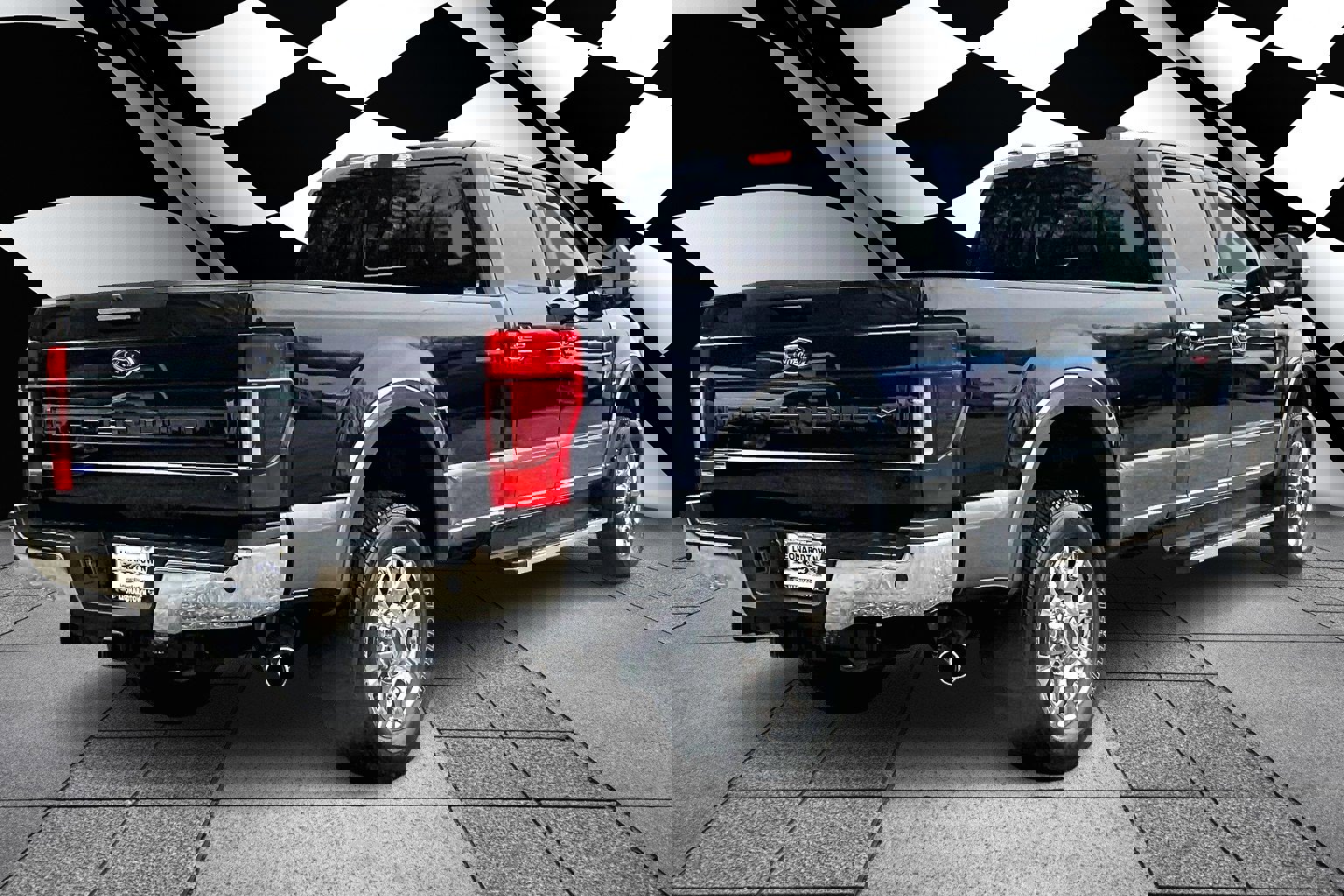 Used 2022 Ford F350 Lariat w/ Lariat Ultimate Package image 2