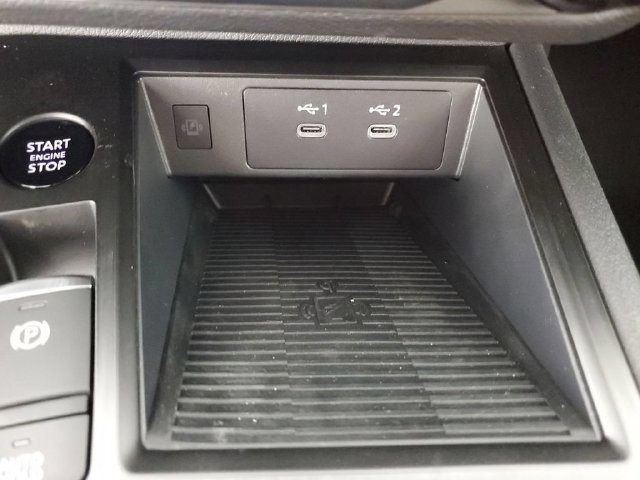 New 2026 Nissan Kicks SV w/ Cold Weather Package FWD image 25