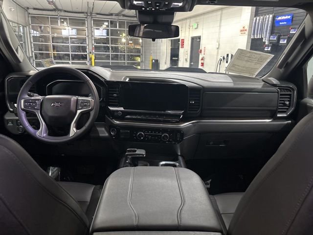 Used 2025 Chevrolet Silverado 1500 LT Trail Boss w/ Convenience Package II image 29