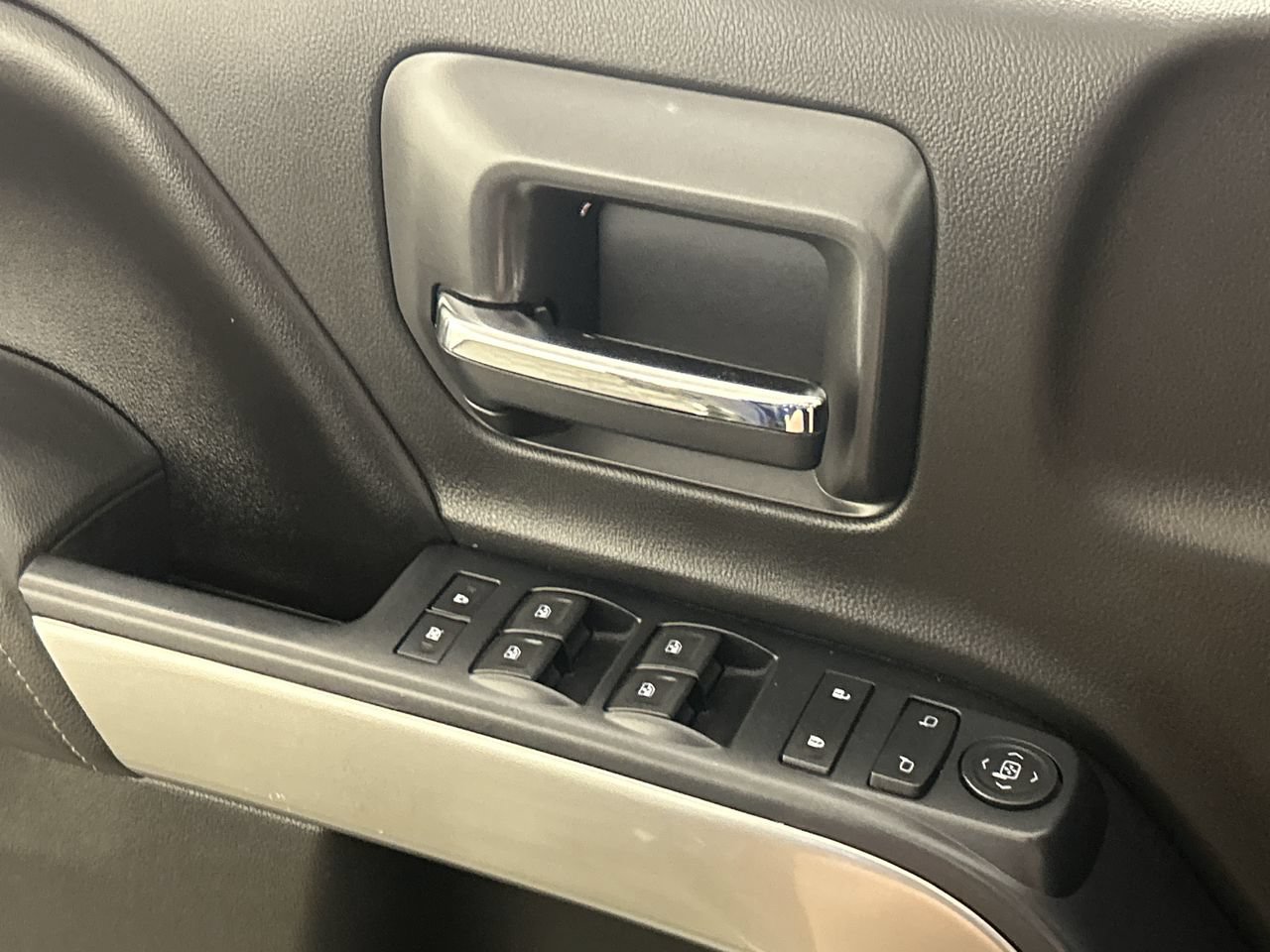 Used 2015 Chevrolet Silverado 1500 LT w/ All Star Edition RWD image 19