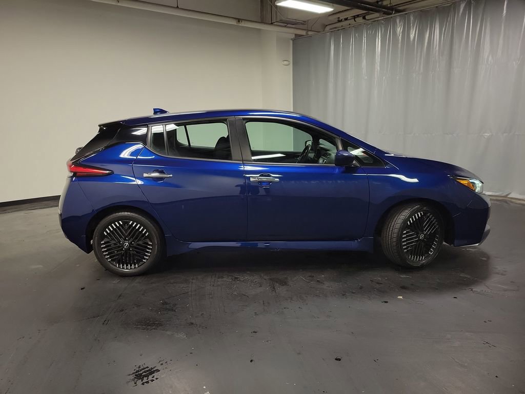 Used 2023 Nissan Leaf SV Plus image 9
