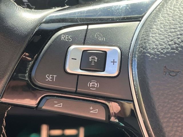 Used 2020 Volkswagen Tiguan SEL Premium R-Line w/ 3rd Row Seat Package image 29