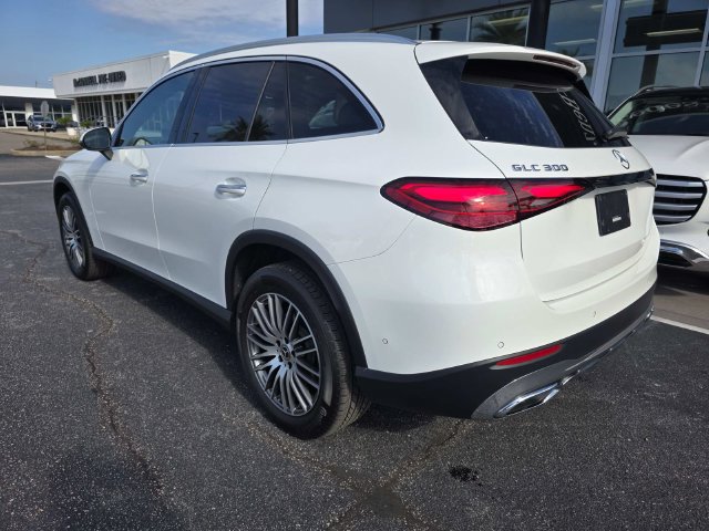 Certified 2025 Mercedes-Benz GLC 300 image 9