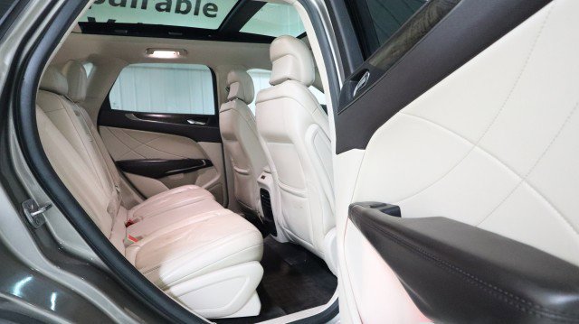 Used 2017 Lincoln MKC Reserve w/ Lincoln MKC Climate Package image 11