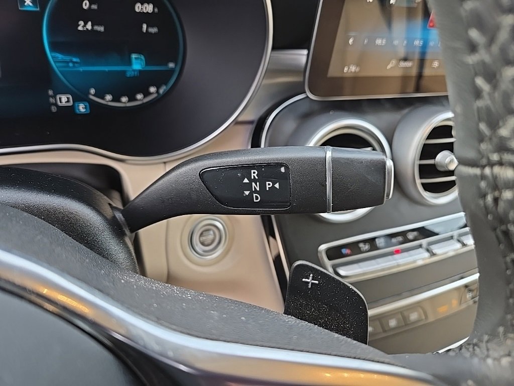 Used 2021 Mercedes-Benz GLC 300 4MATIC image 32