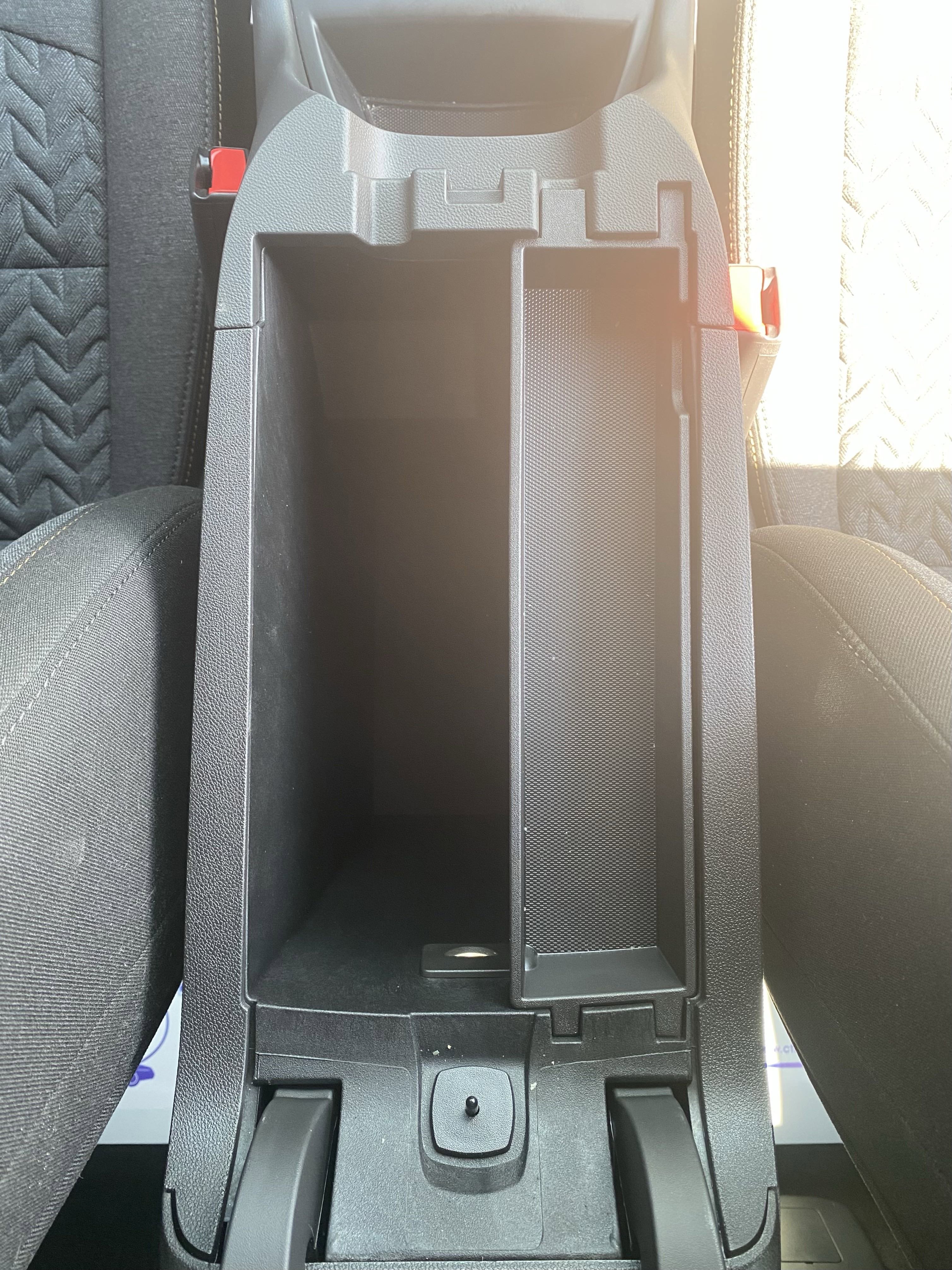 Used 2024 Chevrolet Equinox LT w/ LPO, Floor Liner Package image 15