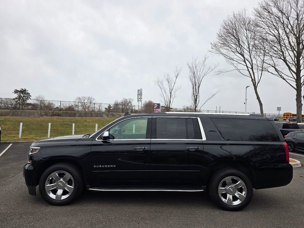 Used 2020 Chevrolet Suburban Premier image 4