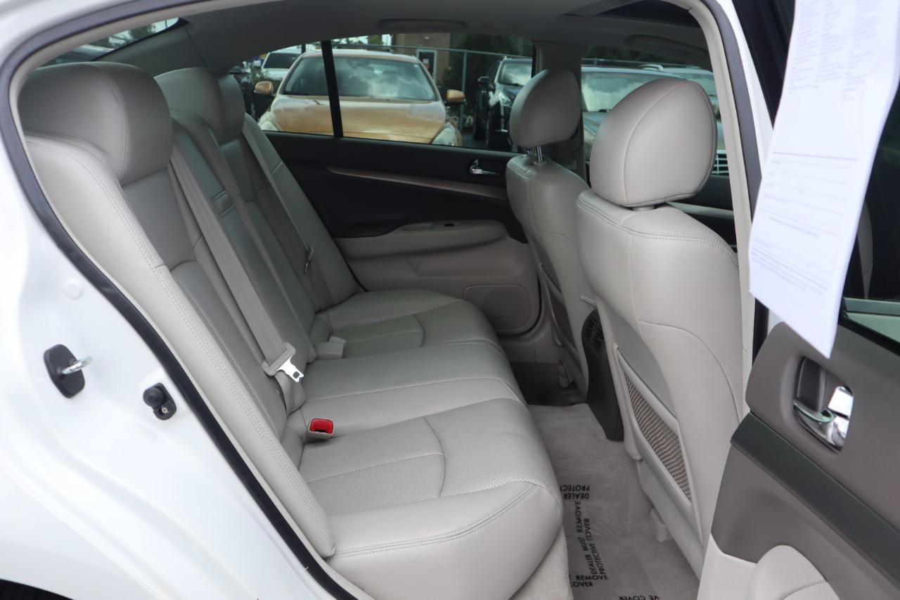 Used 2011 INFINITI G25 x w/ Moonroof Pkg AWD/4WD image 12