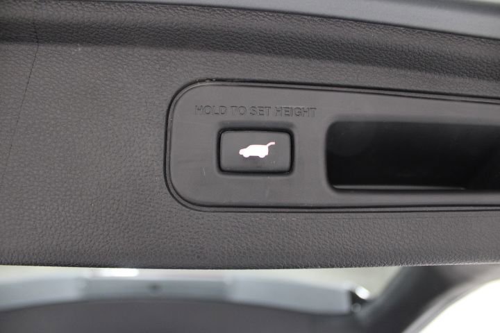 Used 2025 Honda Odyssey Elite image 17