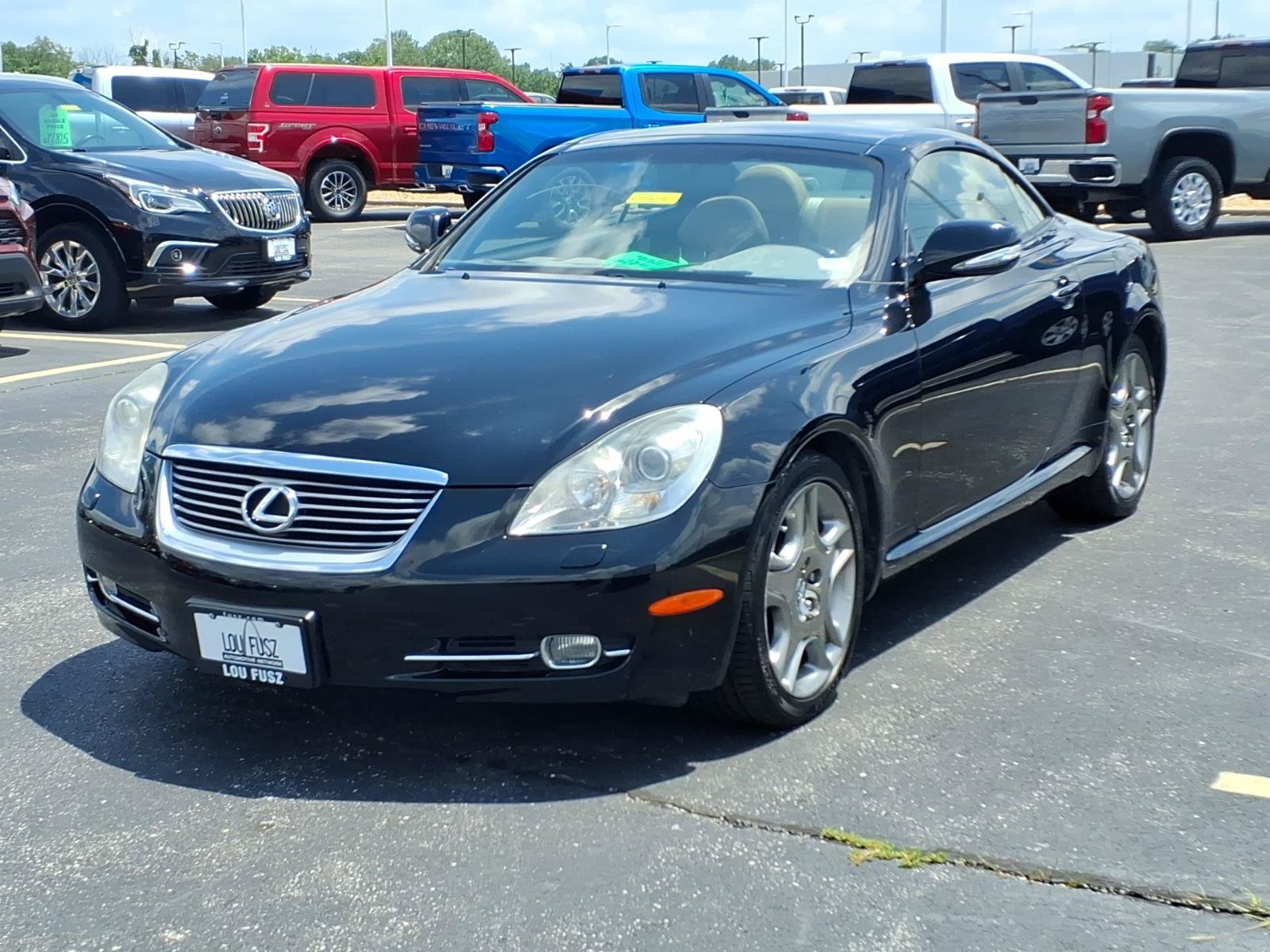 Used 2009 Lexus SC 430 Convertible RWD image 2