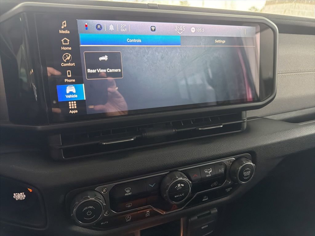 Used 2024 Jeep Wrangler Sport image 11