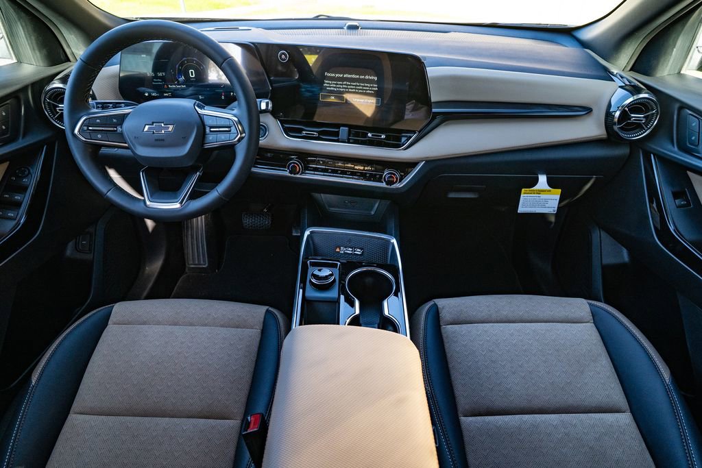 New 2026 Chevrolet Equinox ACTIV image 12