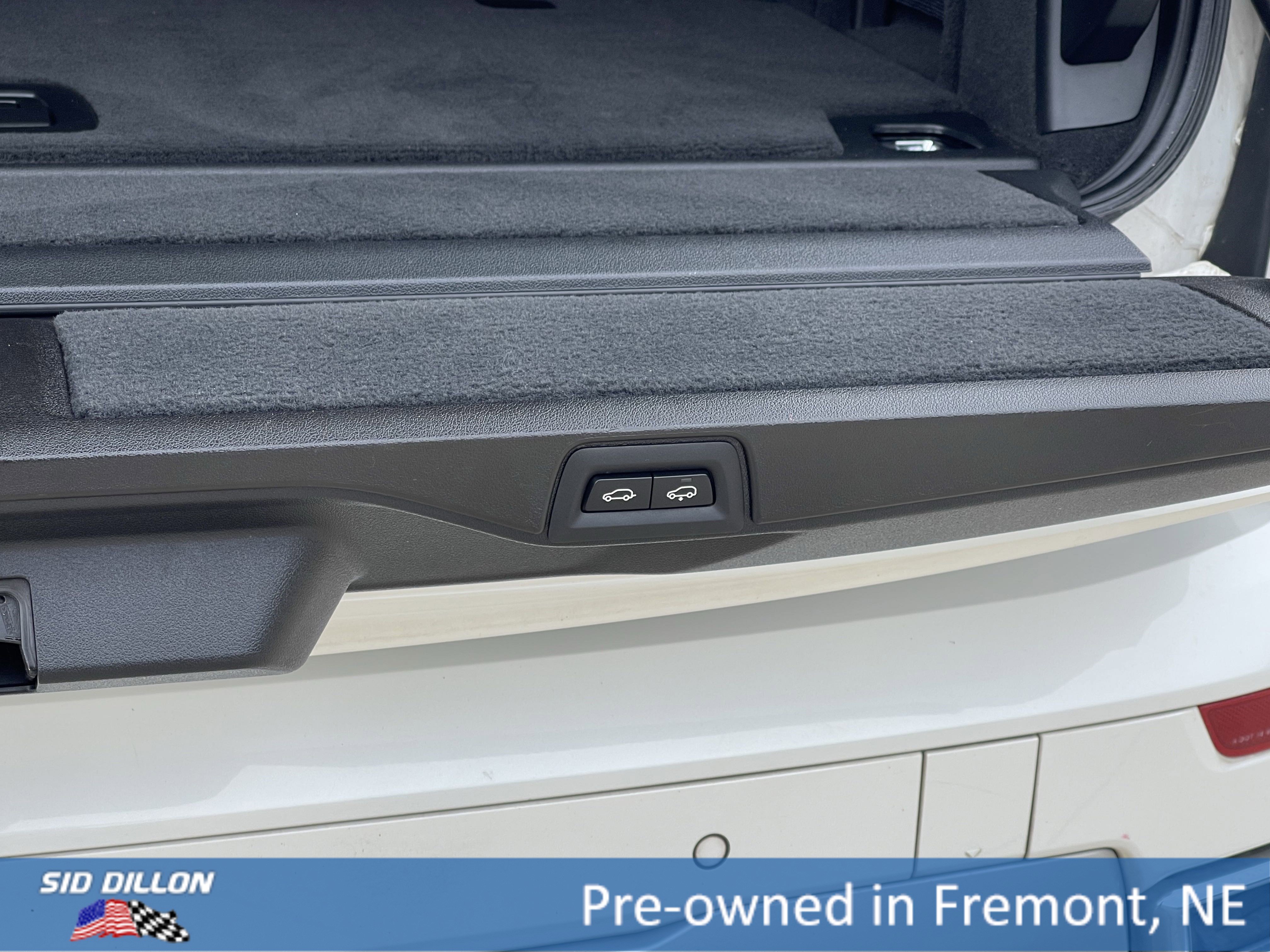 Used 2021 BMW X7 xDrive40i w/ Premium Package 2 image 18