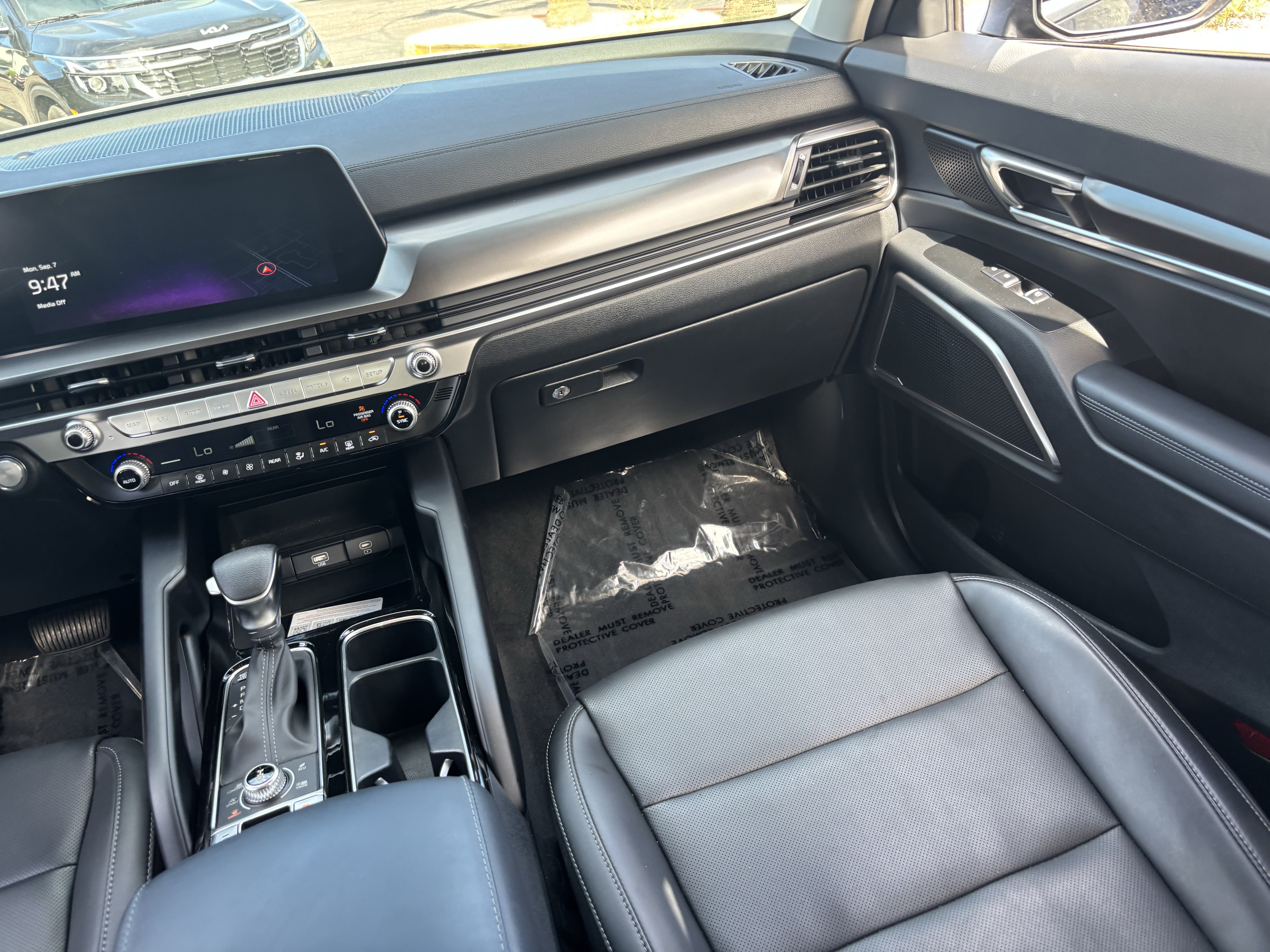 Certified 2024 Kia Telluride LX AWD/4WD image 14
