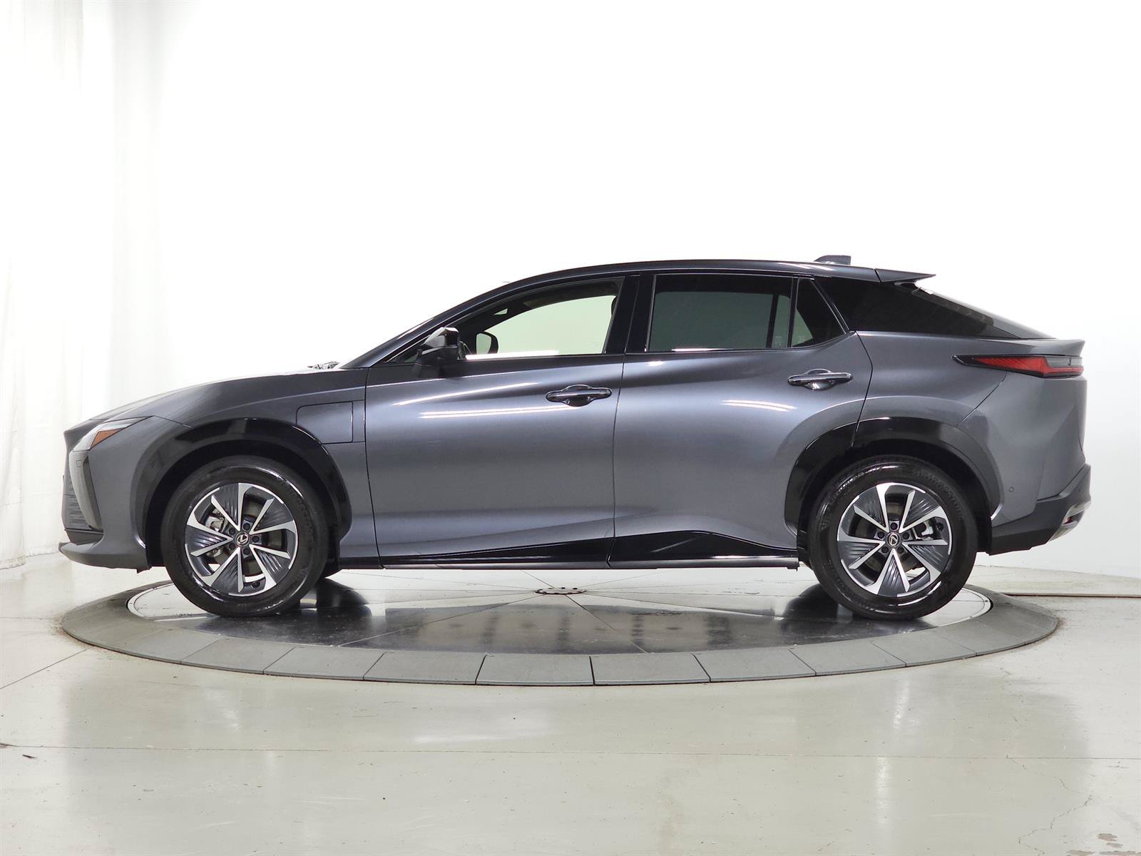 Certified 2023 Lexus RZ 450e Premium w/ Technology Package AWD/4WD image 5