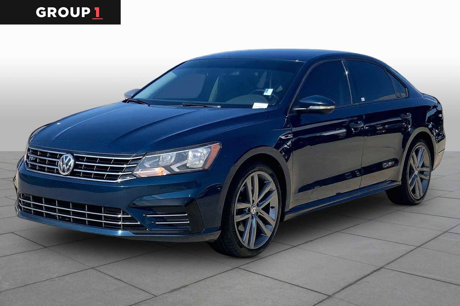 Used 2018 Volkswagen Passat 2.0T R-Line FWD image 1