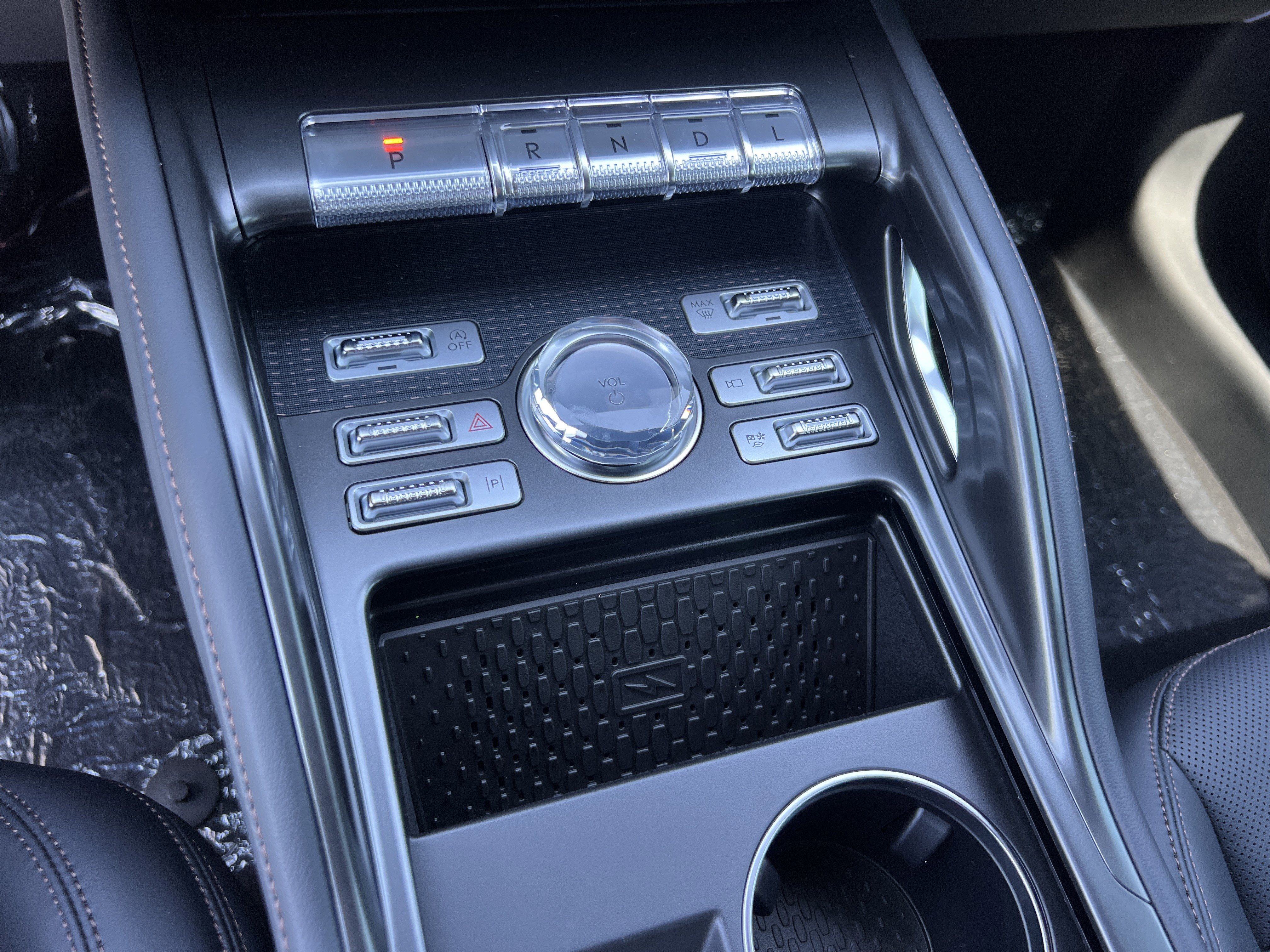 New 2025 Lincoln Nautilus Premier w/ Equipment Group 102A image 21