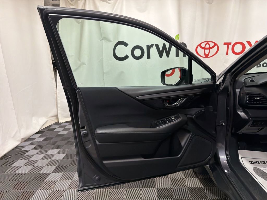 Used 2025 Subaru Outback Premium image 21