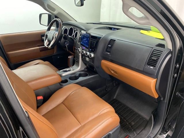 Used 2015 Toyota Sequoia Platinum AWD/4WD image 32
