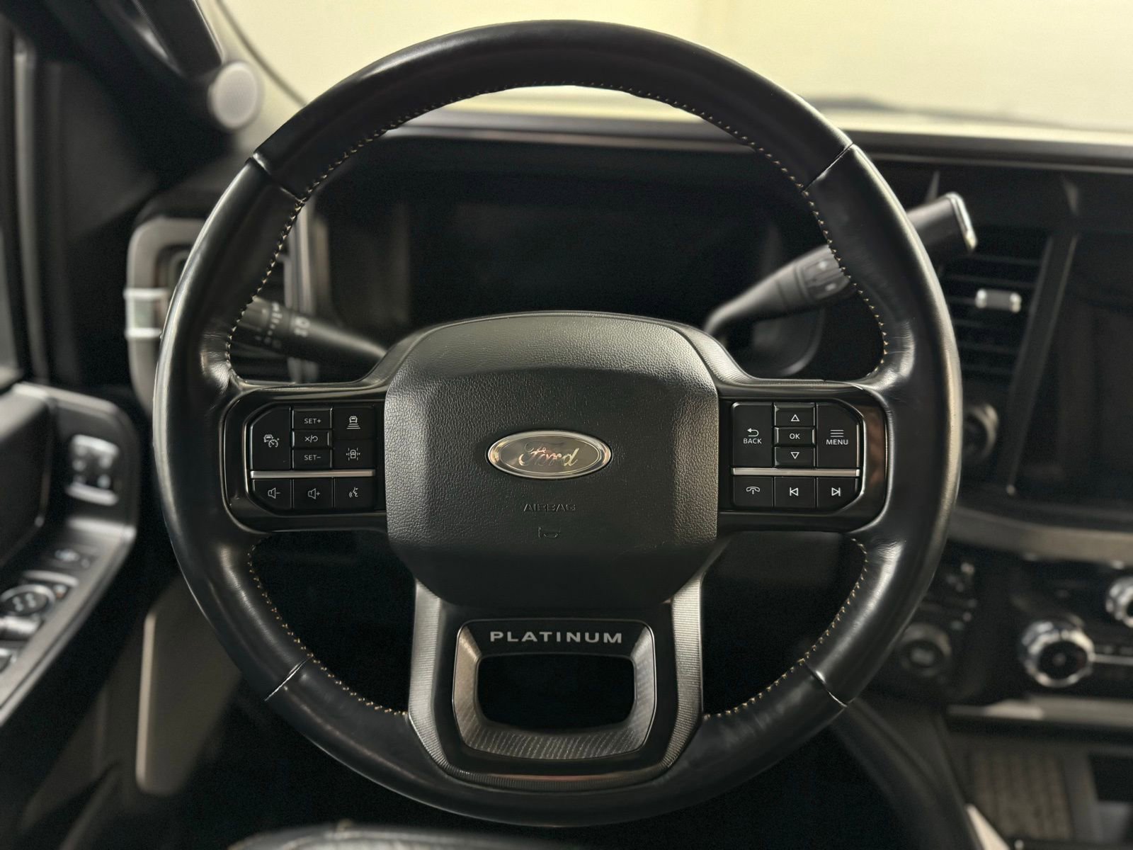 Used 2024 Ford F350 Platinum AWD/4WD image 18