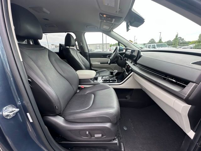 Used 2024 Kia Carnival SX image 29