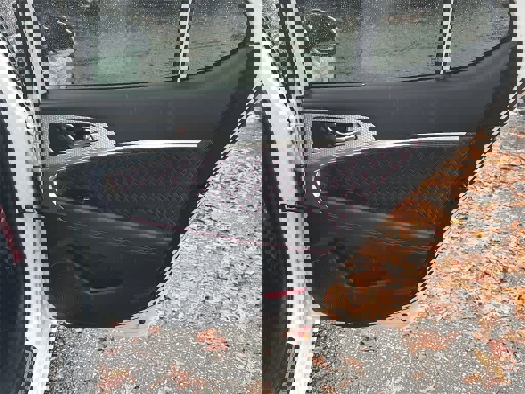 Used 2023 Genesis G70 3.3T w/ Sport Prestige Package image 15