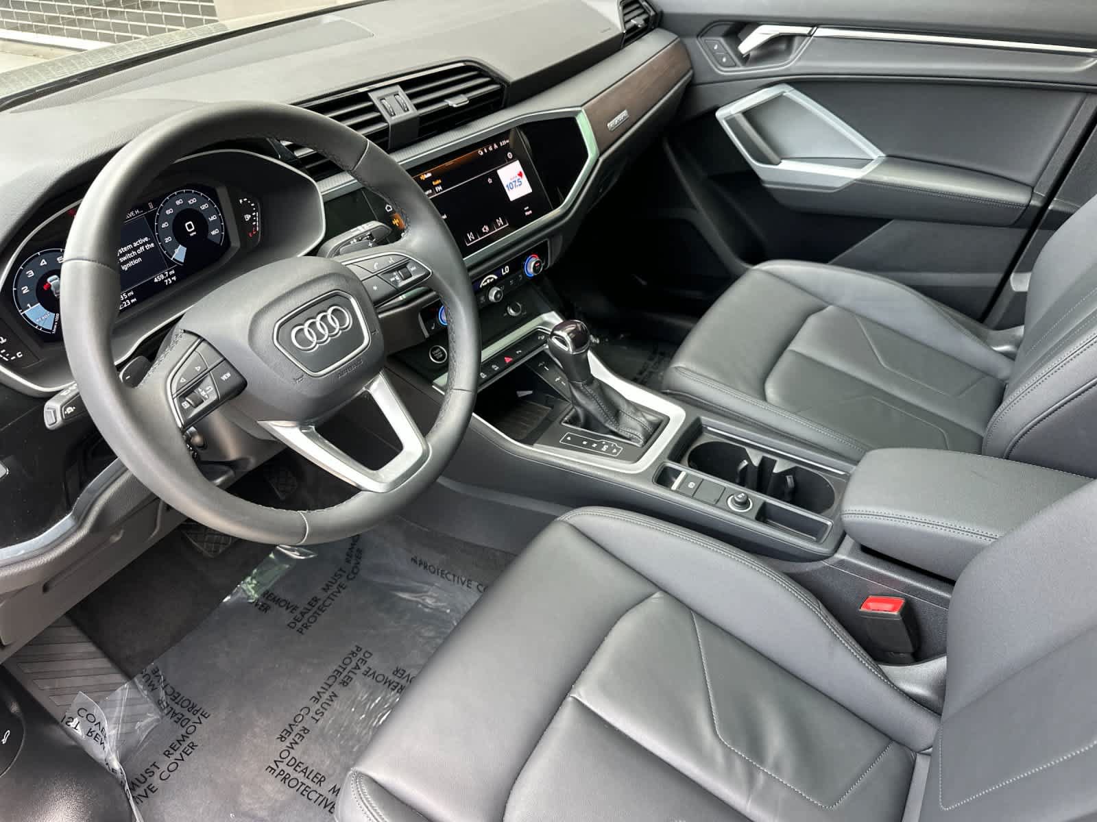 Used 2025 Audi Q3 2.0T Premium w/ Convenience Package AWD/4WD image 11