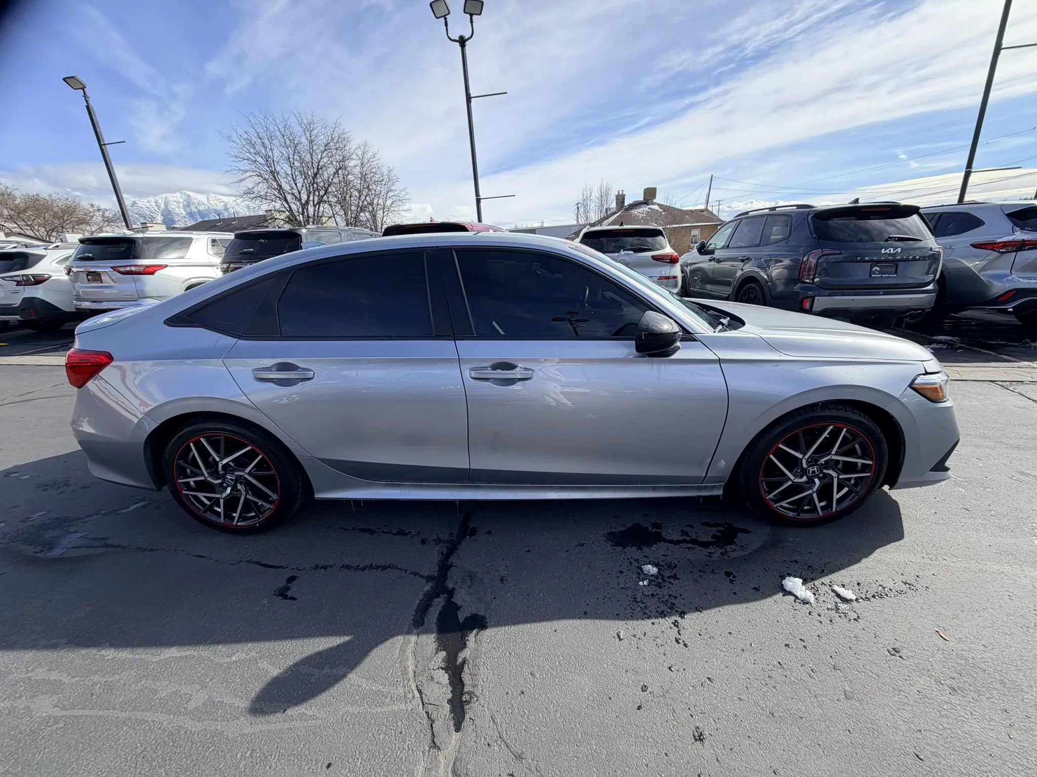 Used 2023 Honda Civic Sport image 3