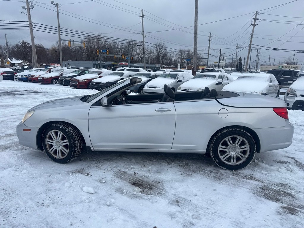 Used 2009 Chrysler Sebring Limited image 17