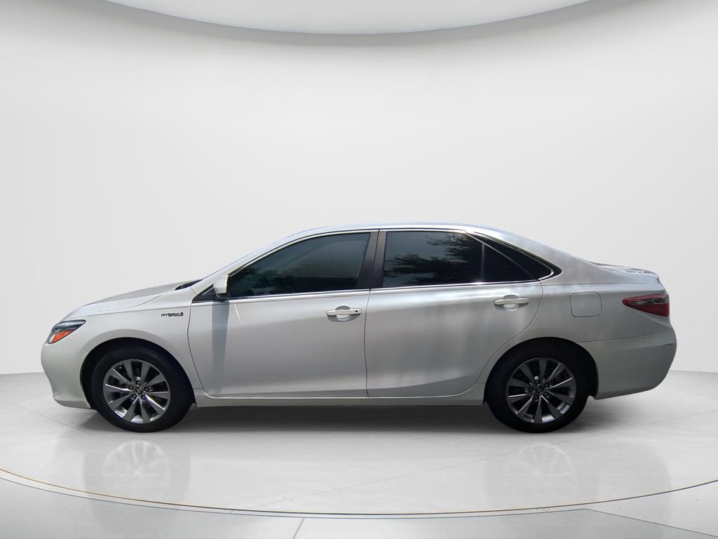 Used 2015 Toyota Camry XLE w/ Moonroof Package FWD image 8