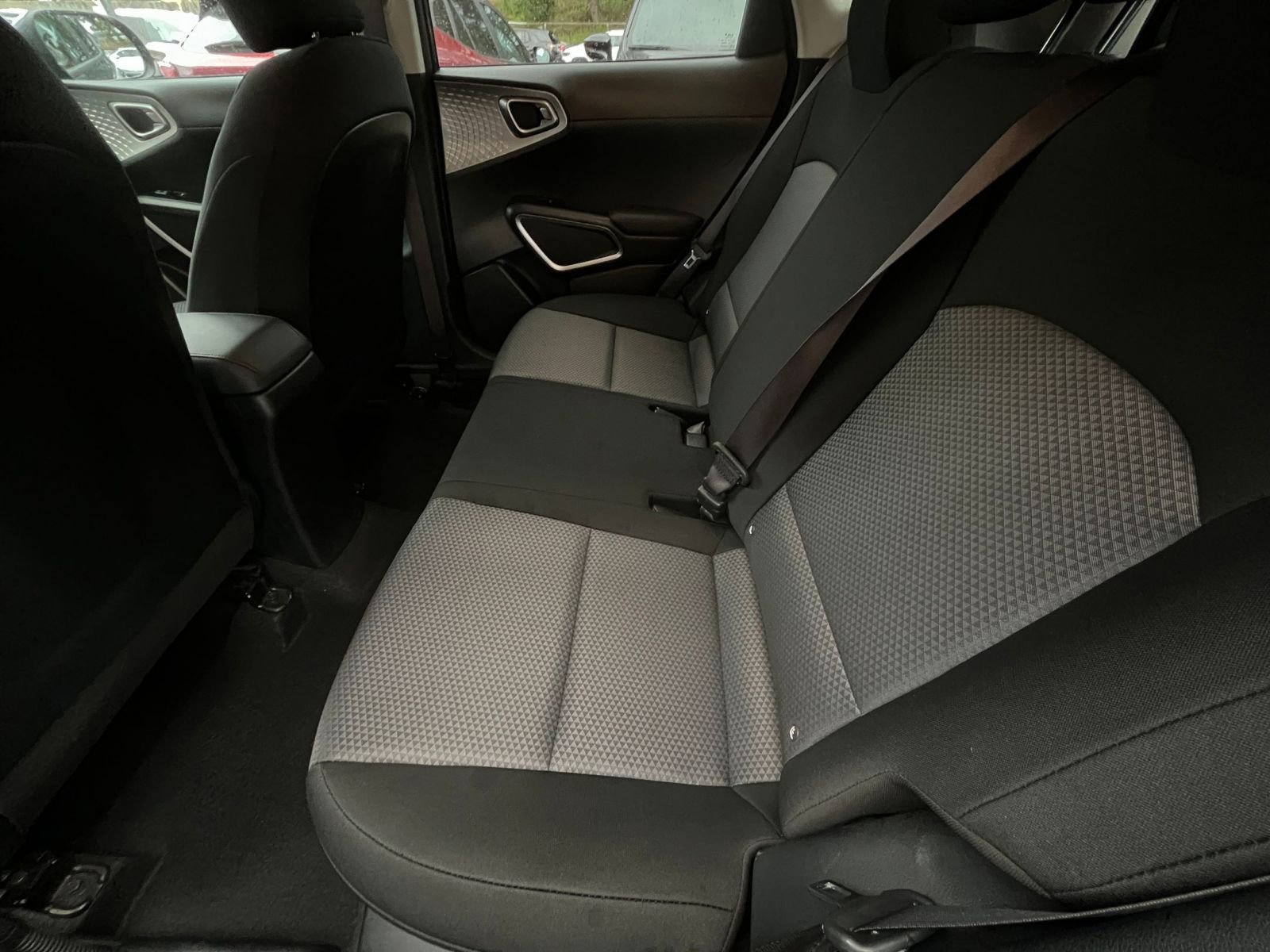 Used 2025 Kia Soul LX w/ LX Technology Package image 25