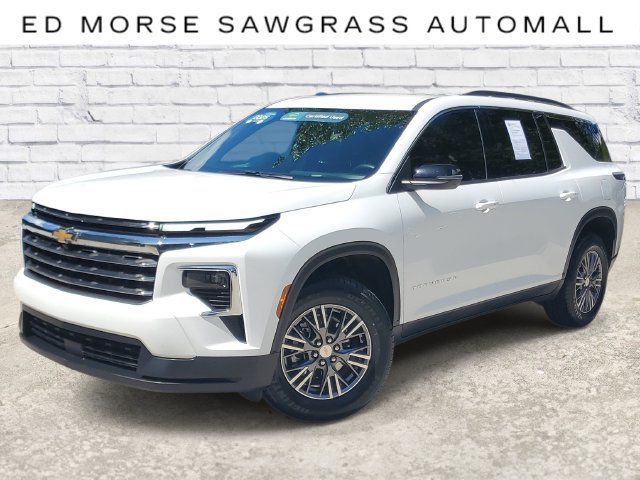 Used 2025 Chevrolet Traverse LT
