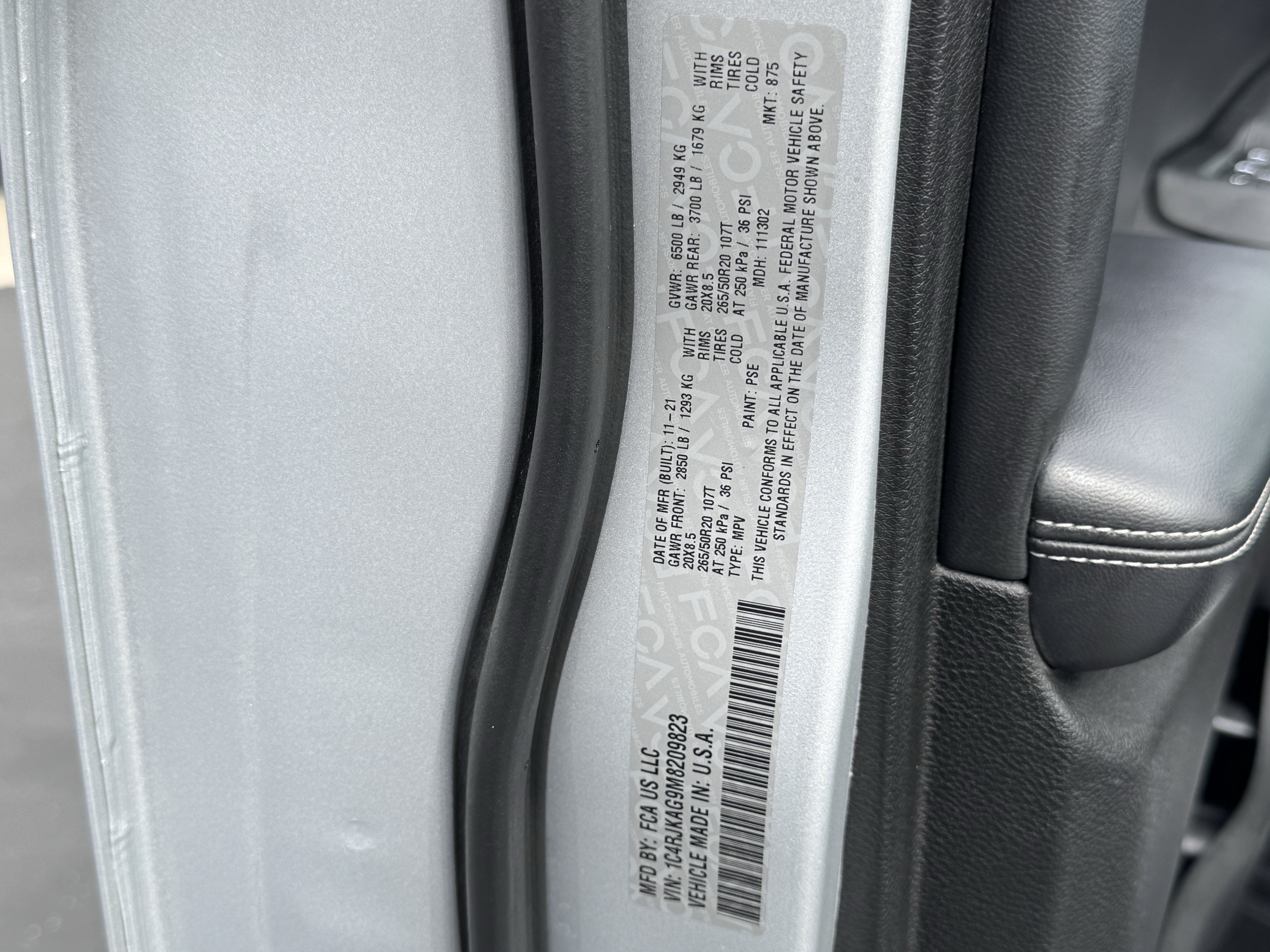 Used 2021 Jeep Grand Cherokee L Laredo AWD/4WD image 41
