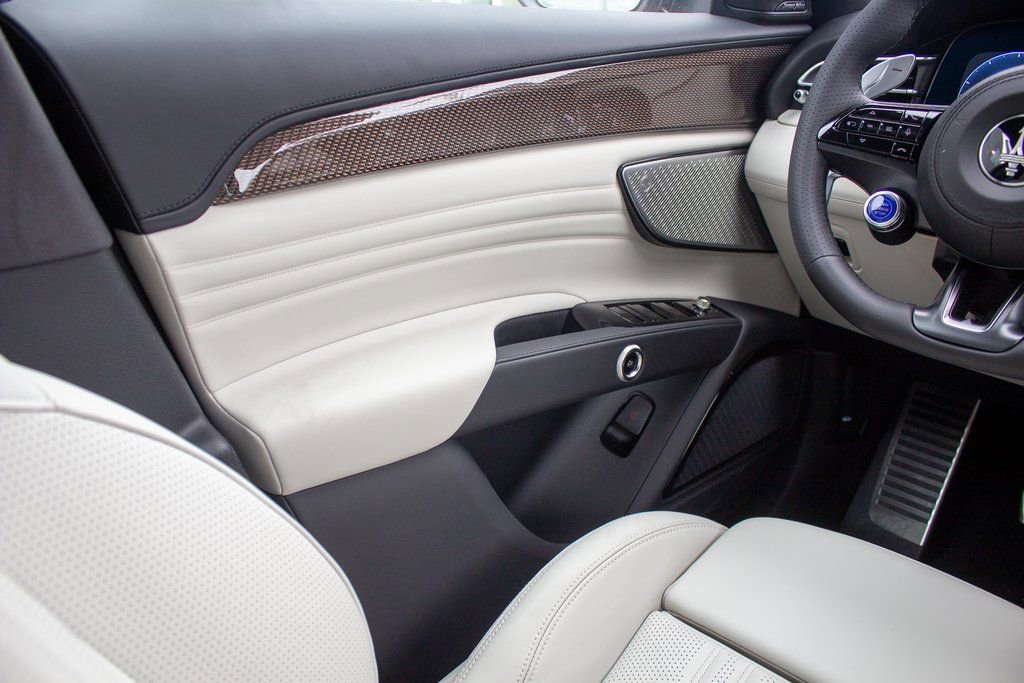 New 2026 Maserati Grecale Modena image 19