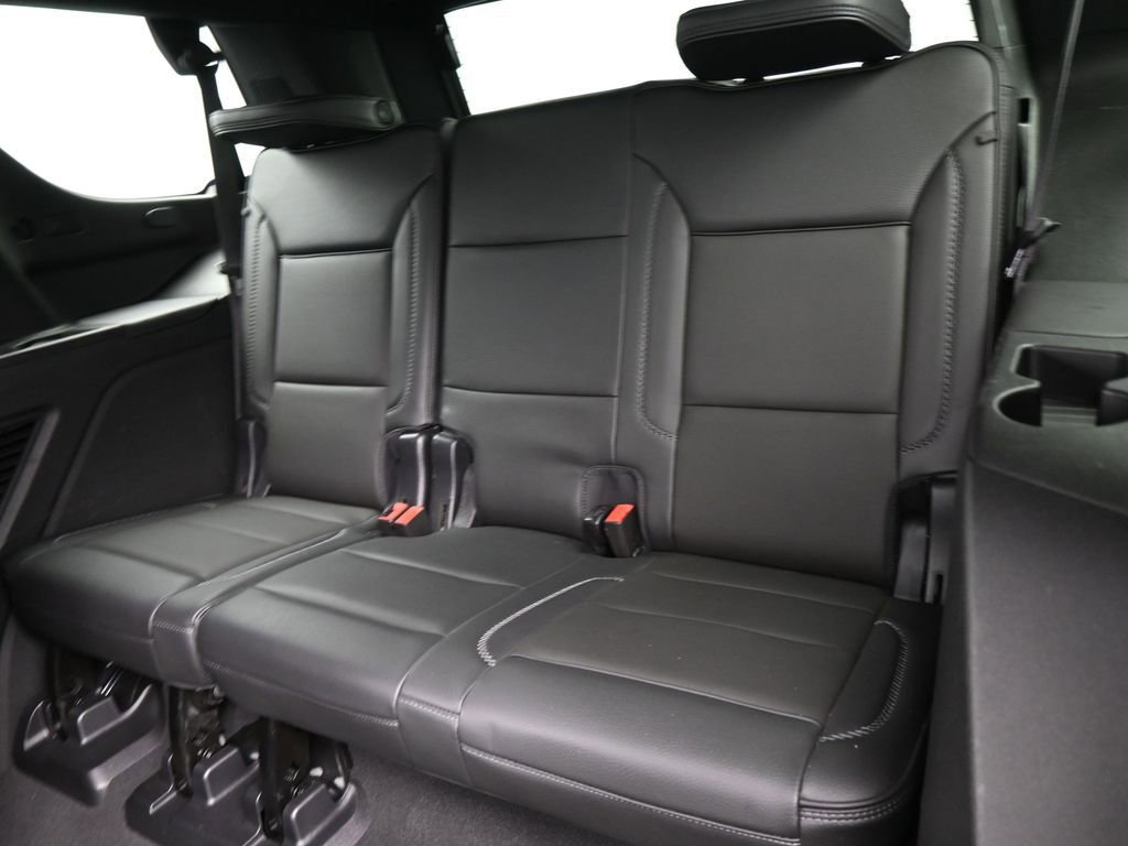 Used 2022 GMC Yukon Denali w/ Denali Premium Package image 39