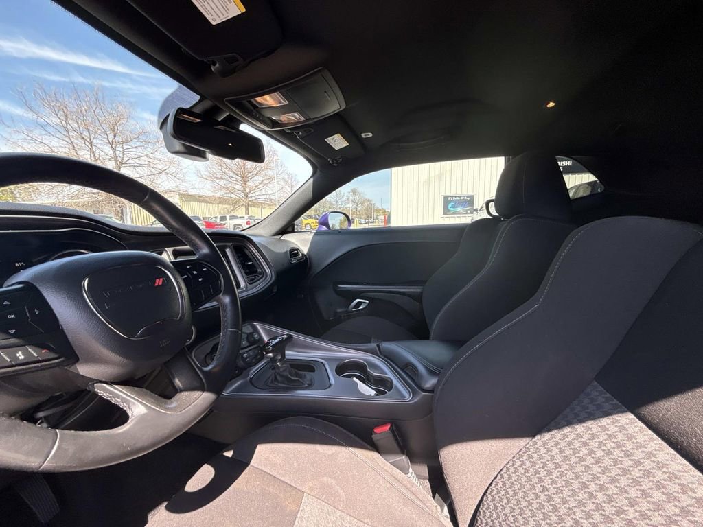 Used 2023 Dodge Challenger GT image 9