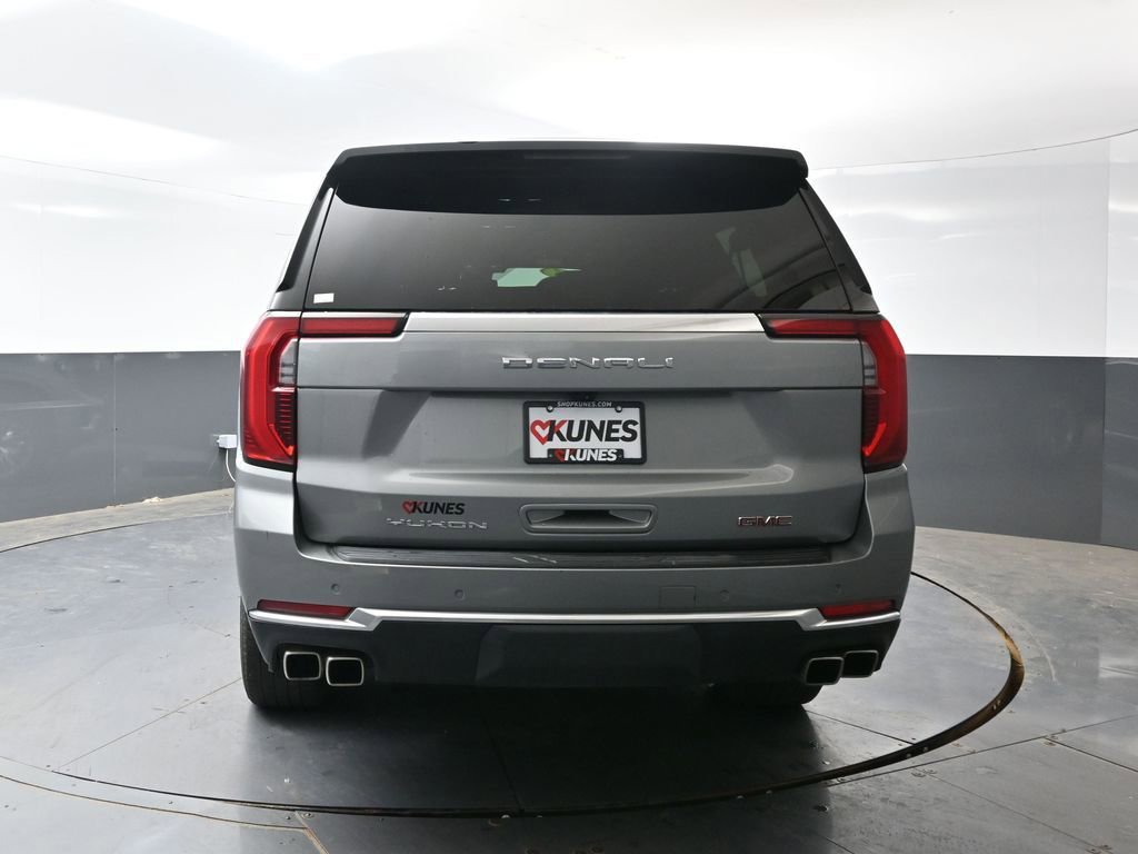 Used 2025 GMC Yukon XL Denali AWD/4WD image 13