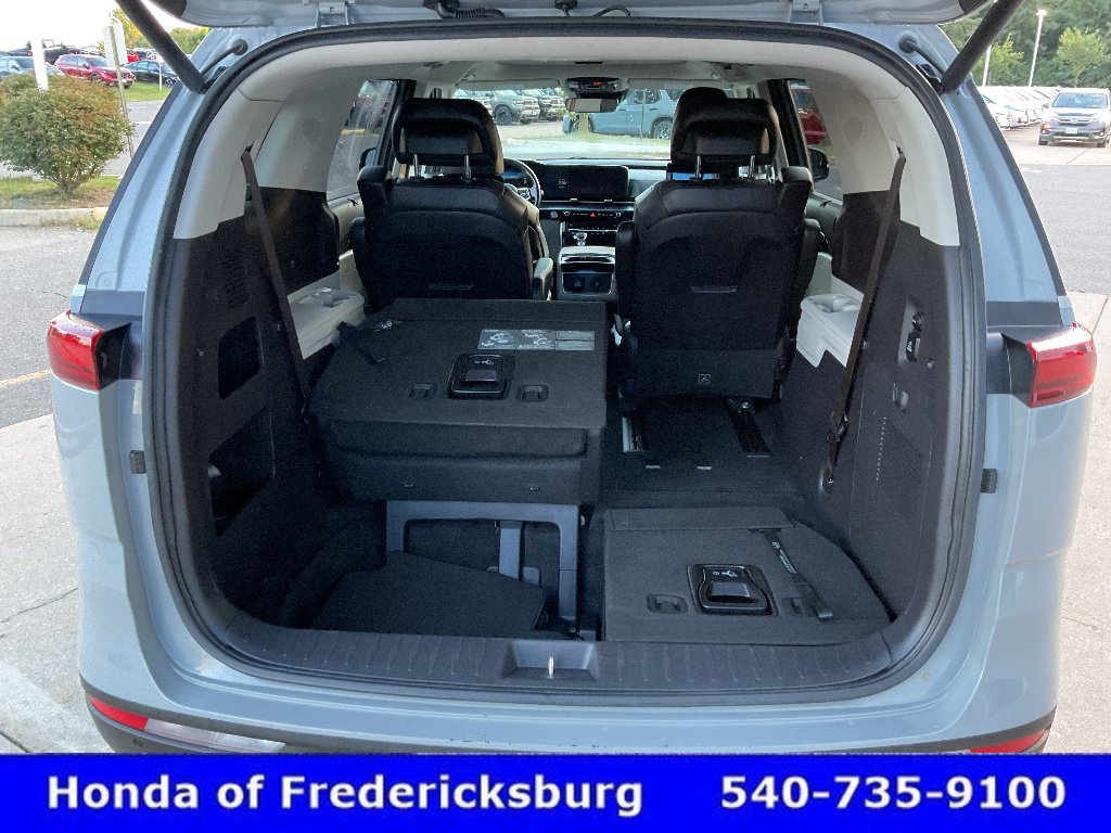 Used 2023 Kia Carnival SX Prestige FWD image 29