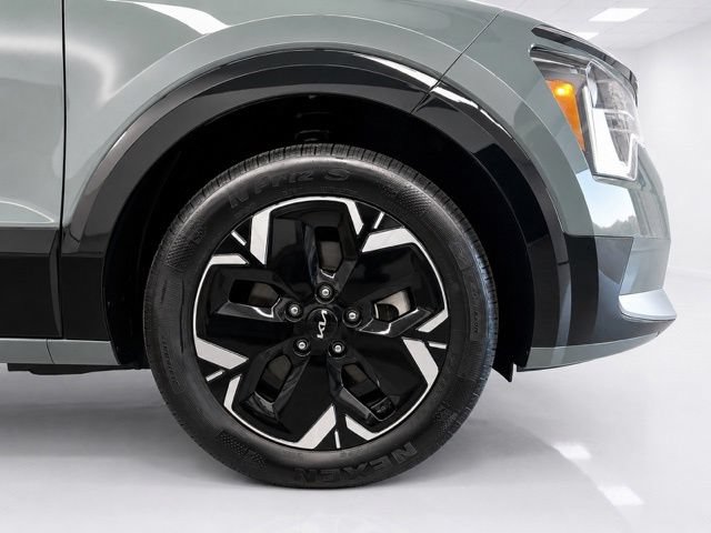Used 2024 Kia Niro Wind w/ Wind Preserve Package FWD image 8