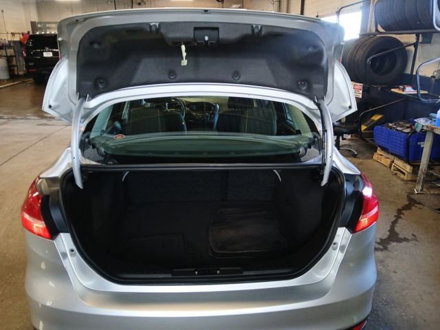 Used 2016 Ford Focus SE image 44